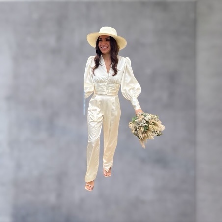 Pantalon tailleur blanc en satin pour mariage, création sur mesure par Rassa Couture atelier Créteil